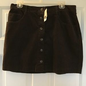 NWT Signature Jeans Weathervane skirt